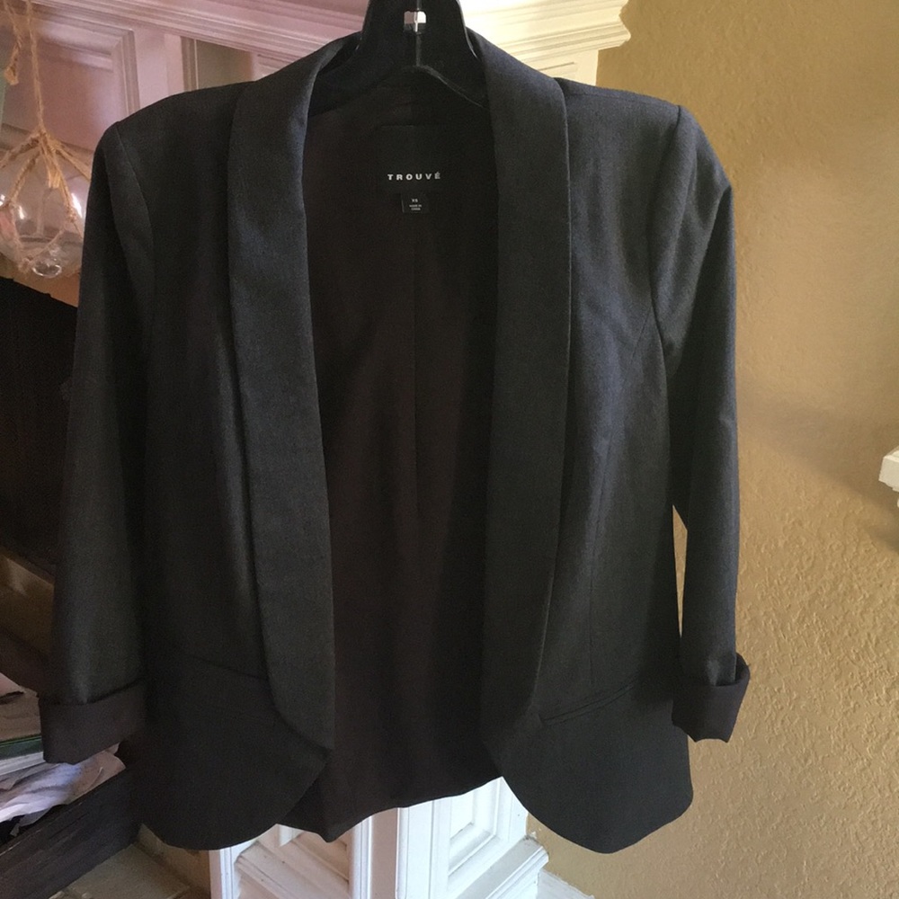 Grey blazer